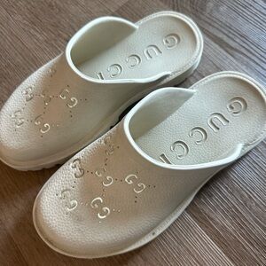 Gucci Cream Embossed Slide Sandals